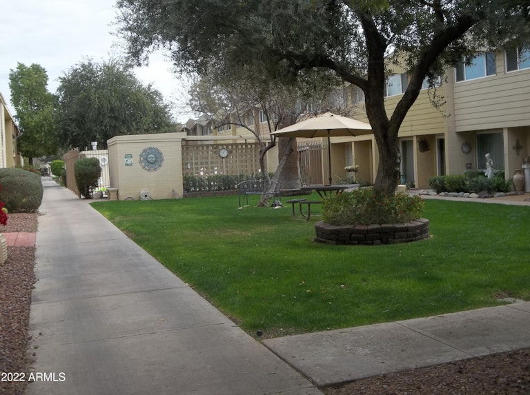Photo 17 of 24 - 814 N 82nd St Unit G212, Scottsdale, AZ 85257