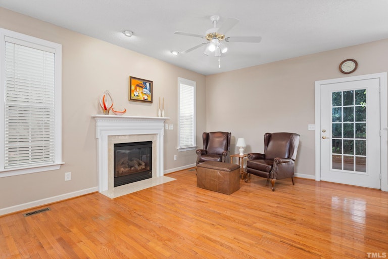 Photo 17 of 59 - 152 Rockport Ridge Way, Cary, NC 27519