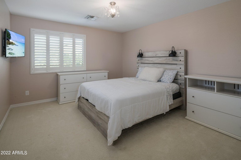 Photo 13 of 29 - 2595 E Carob Dr, Gilbert, AZ 85298