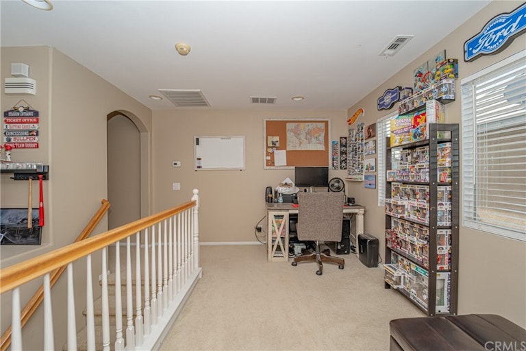 Photo 28 of 36 - 3982 Barbury Palms Way, Perris, CA 92571