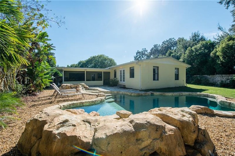 Photo 21 of 25 - 3612 N Westmoreland Dr, Orlando, FL 32804