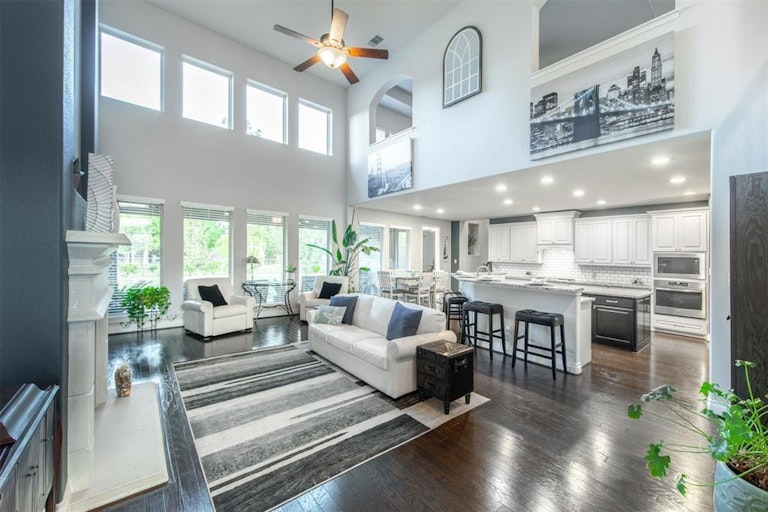 Photo 12 of 38 - 16818 Caney Mountain Dr, Humble, TX 77346