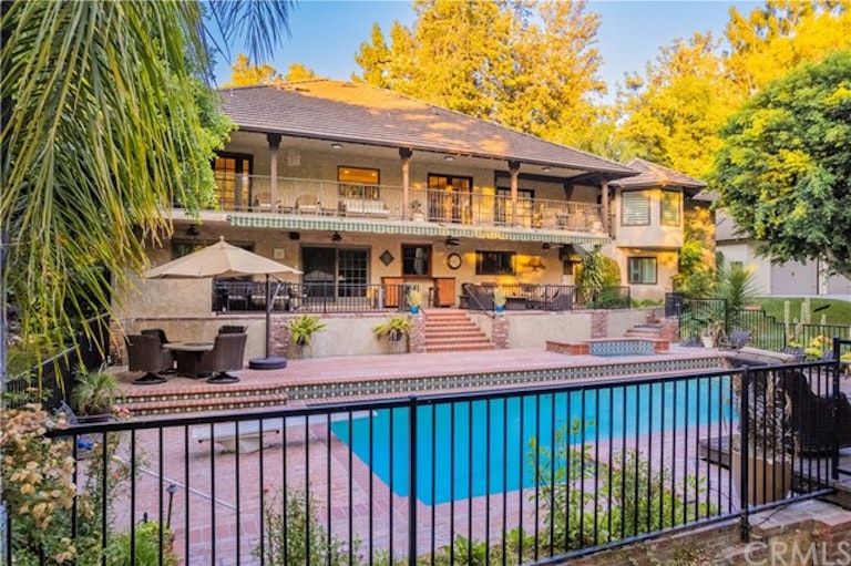 Photo 40 of 59 - 2899 N Monte Verde Dr, Covina, CA 91724