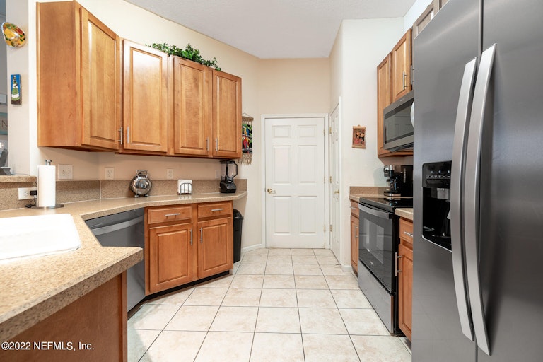 Photo 7 of 27 - 785 Oakleaf Plantation Pkwy #934, Orange Park, FL 32065