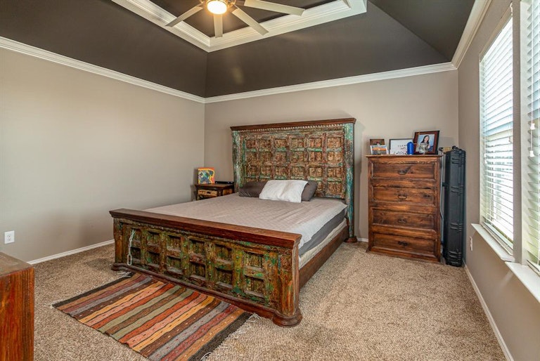 Photo 14 of 29 - 1300 Honeywood Ln, Royse City, TX 75189