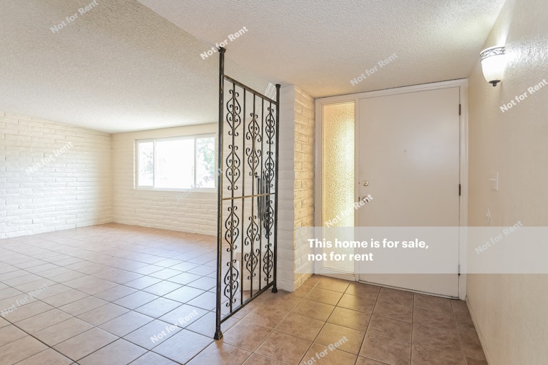 Photo 9 of 27 - 3002 W Mexico St, Tucson, AZ 85746