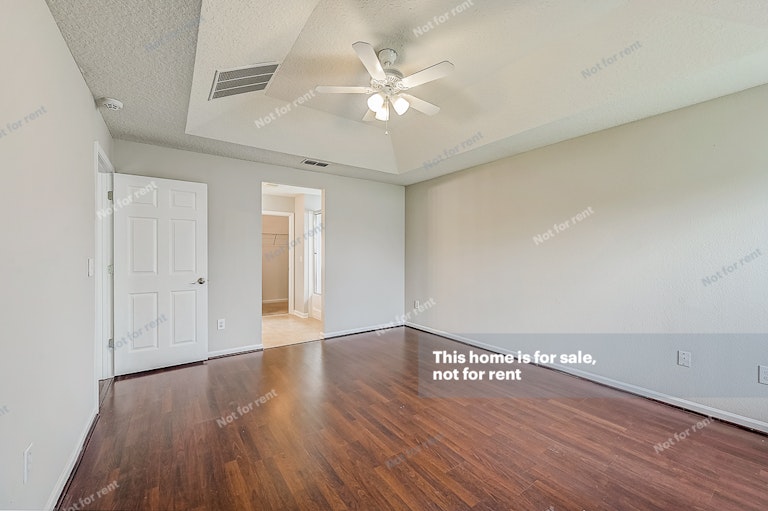 Photo 23 of 33 - 6012 Chestnut Gelding Ln, Jacksonville, FL 32234