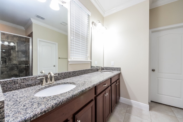 Photo 19 of 25 - 8111 Jailene Dr, Windermere, FL 34786