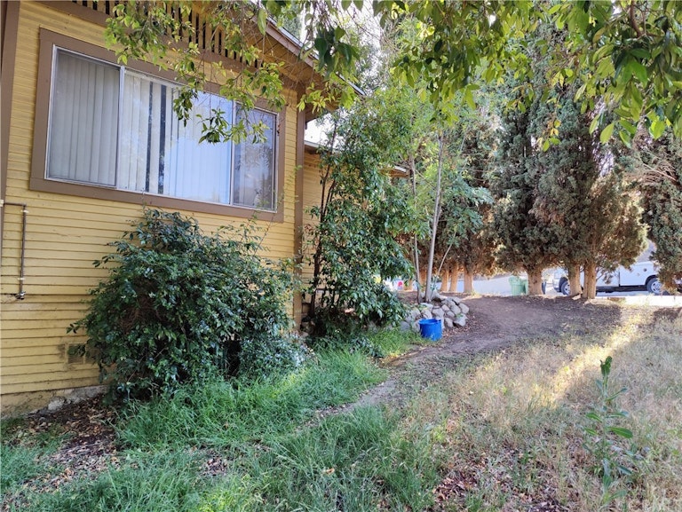 Photo 5 of 16 - 2384 Norwalk Ave, Los Angeles, CA 90041