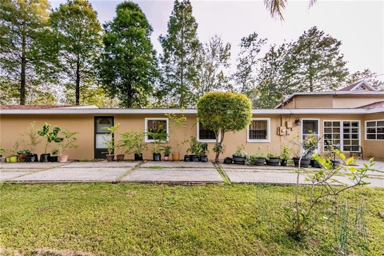 Photo 2 of 25 - 4800 Lake Lowery Rd, Haines City, FL 33844