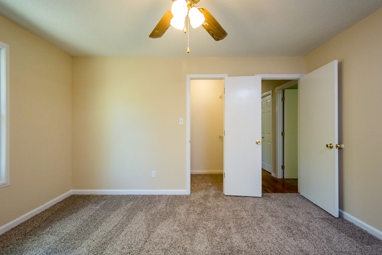 Photo 16 of 19 - 917 Cardens Creek Dr, Durham, NC 27712