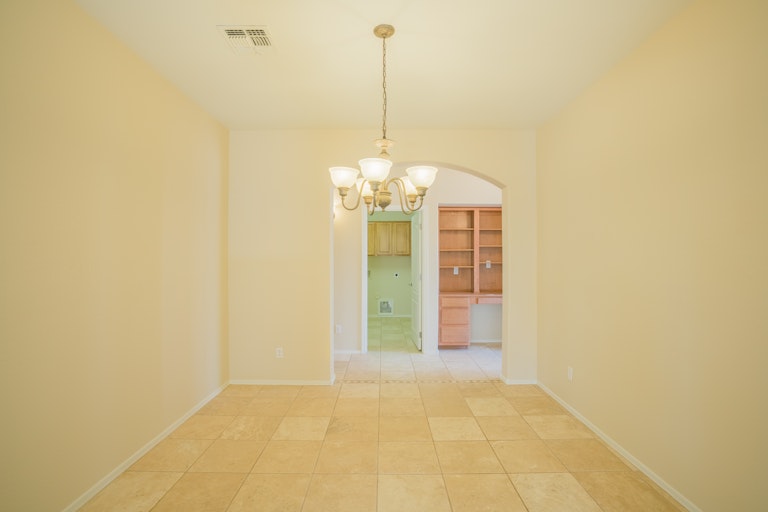 Photo 9 of 23 - 4253 S 247th Dr, Buckeye, AZ 85326