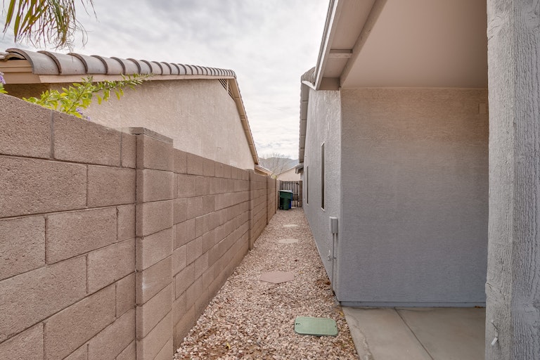 Photo 23 of 23 - 906 E Gary Ln, Phoenix, AZ 85042