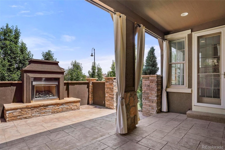 Photo 29 of 40 - 2252 S Loveland St, Denver, CO 80228