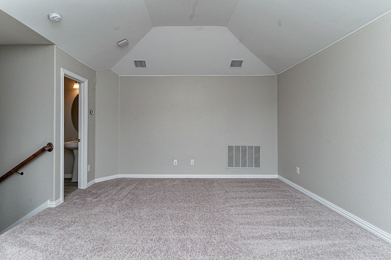 Photo 21 of 21 - 9328 Flying Eagle Ln, Fort Worth, TX 76131