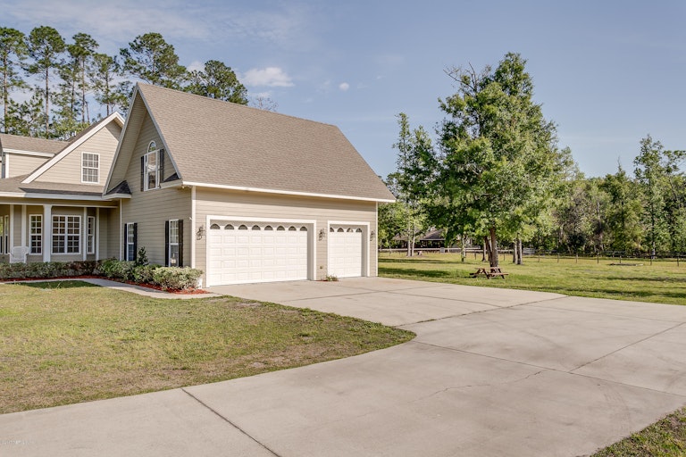 Photo 31 of 48 - 3183 Russell Rd, Green Cove Springs, FL 32043