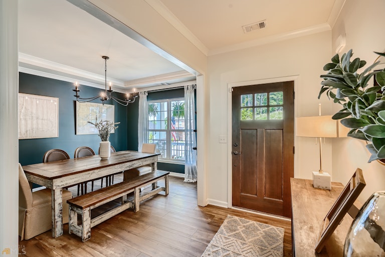 Photo 4 of 34 - 468 Greyfield Dr, Canton, GA 30115