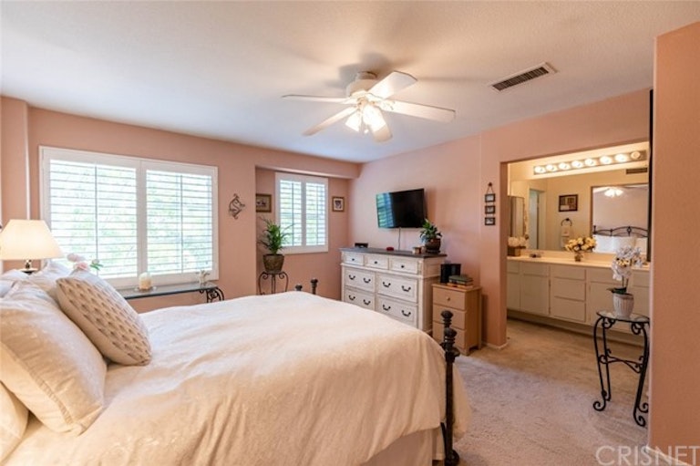 Photo 24 of 37 - 25773 Perlman Pl Unit F, Stevenson Ranch, CA 91381