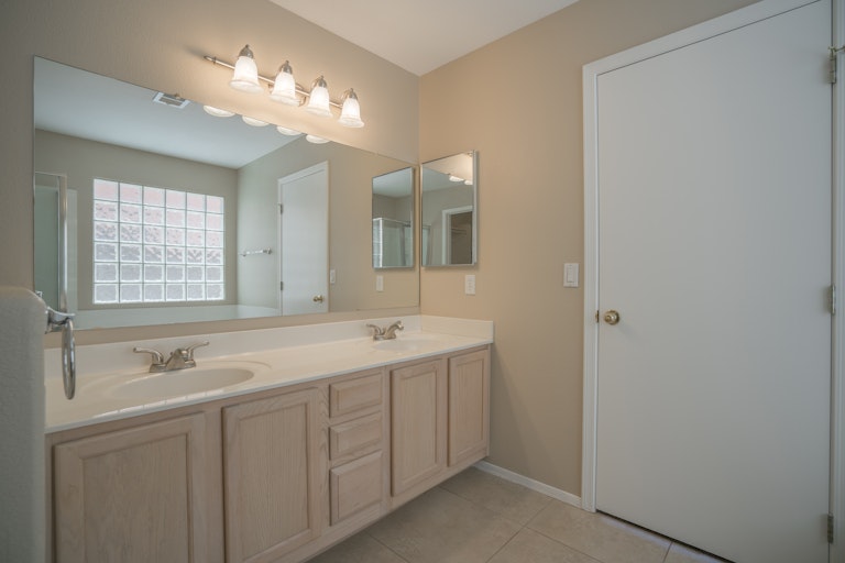 Photo 11 of 24 - 15119 N 85th Ave, Peoria, AZ 85381