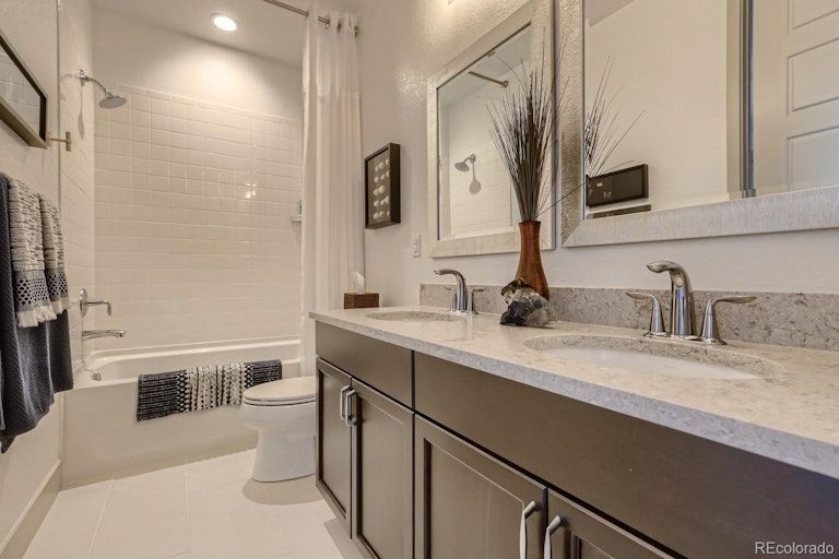 Photo 27 of 35 - 9754 E 60th Pl, Denver, CO 80238