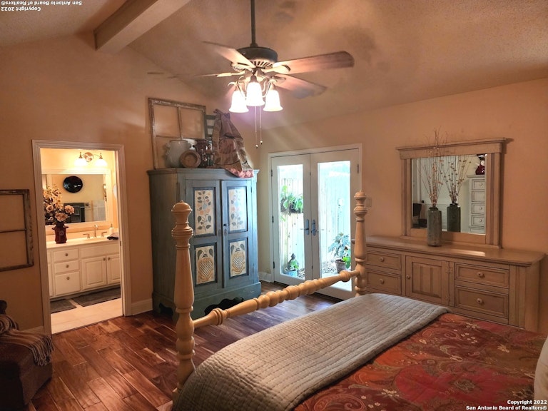 Photo 15 of 31 - 13626 Bluffcircle, San Antonio, TX 78216
