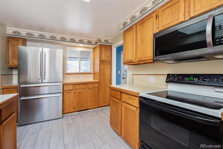 Photo 7 of 30 - 785 Daphne St, Broomfield, CO 80020