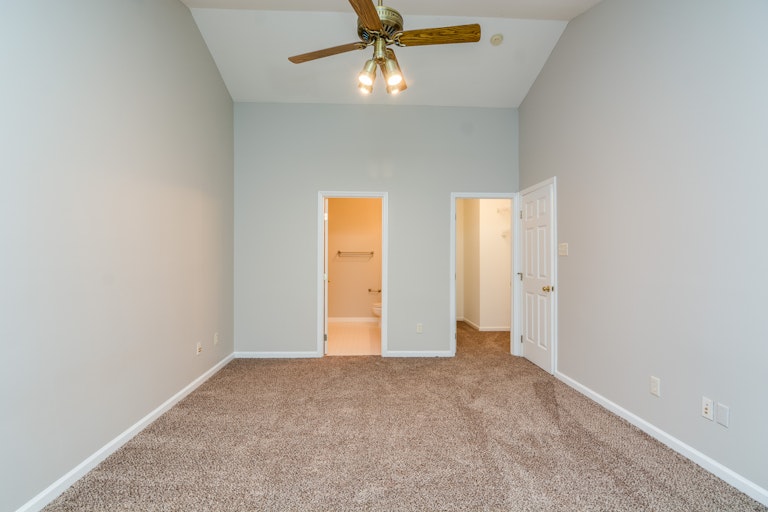 Photo 13 of 24 - 5425 Pageford Dr, Durham, NC 27703