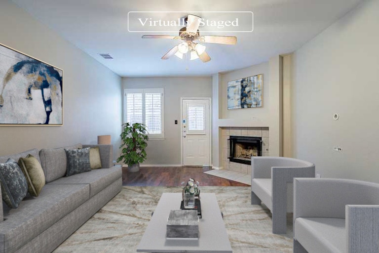 Photo 2 of 23 - 2805 Hudson Xing, McKinney, TX 75072