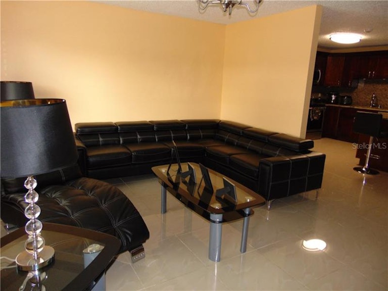 Photo 3 of 20 - 6608 W Knights Griffin Rd, Plant City, FL 33565