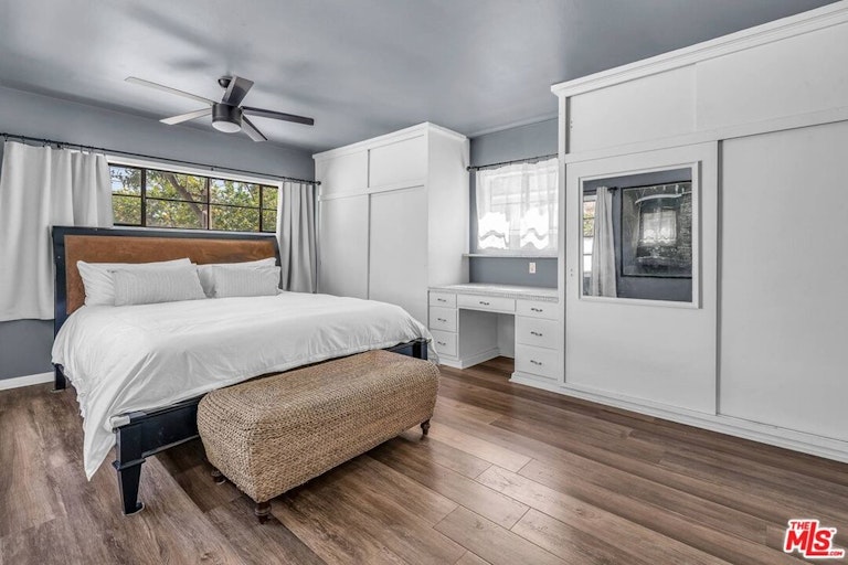 Photo 21 of 45 - 10643 Blix St, North Hollywood, CA 91602