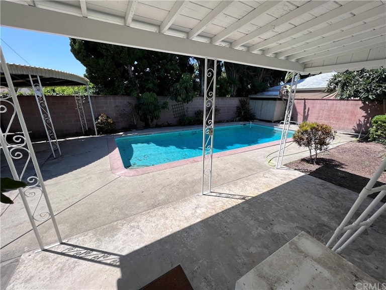 Photo 14 of 18 - 10403 Messina Dr, Whittier, CA 90603