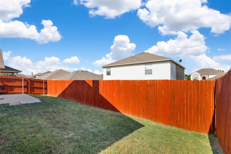 Photo 24 of 25 - 10121 Sourwood Dr, Fort Worth, TX 76244