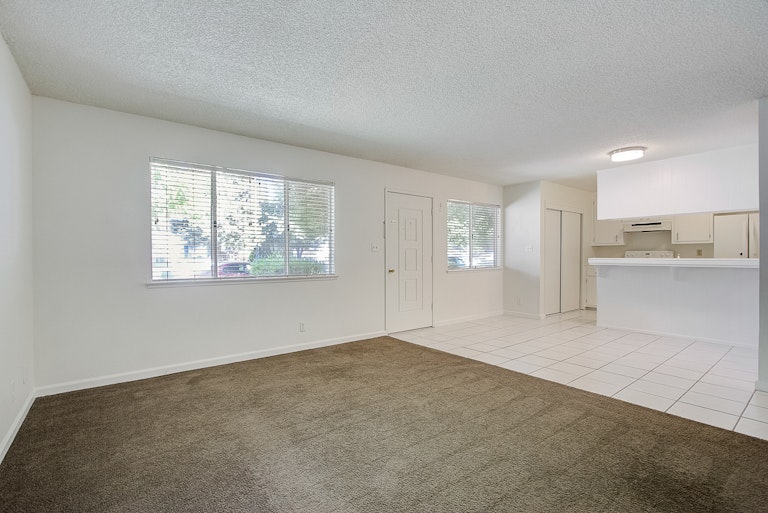 Photo 5 of 27 - 6209 Longford Dr #1, Citrus Heights, CA 95621