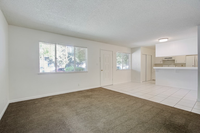 Photo 5 of 27 - 6209 Longford Dr #1, Citrus Heights, CA 95621