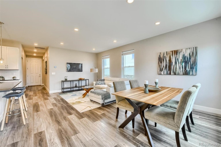 Photo 13 of 24 - 5968 Odessa St, Aurora, CO 80019