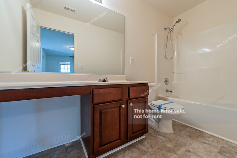 Photo 13 of 22 - 8824 Kaplan Woods Way, Wake Forest, NC 27587