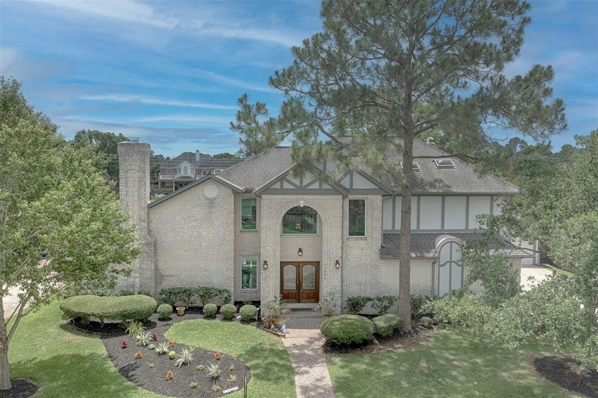 Photo 1 of 42 - 15806 Brook Forest Dr, Houston, TX 77059