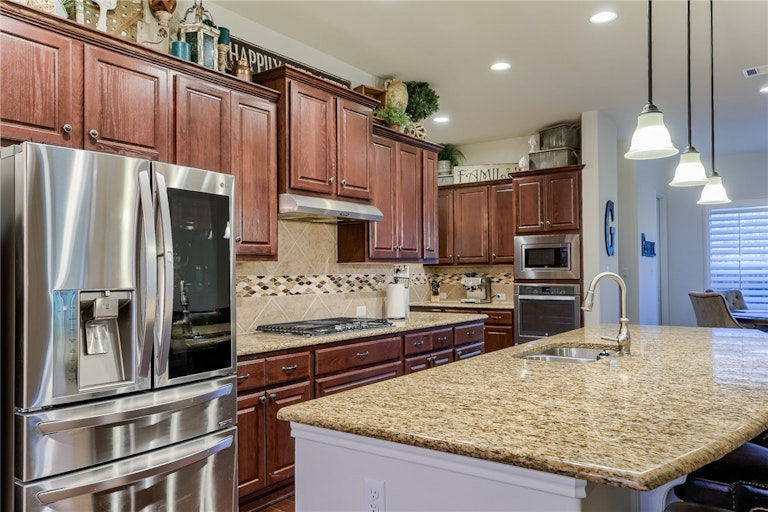 Photo 3 of 35 - 2433 Adriel Cv, Leander, TX 78641