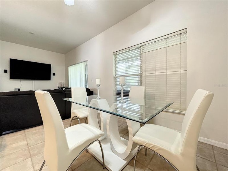 Photo 20 of 59 - 11013 Blaine Top Pl, Tampa, FL 33626
