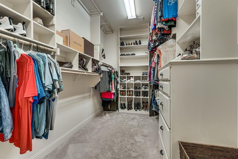 Photo 17 of 39 - 3911 Shiloh Trl, Midlothian, TX 76065