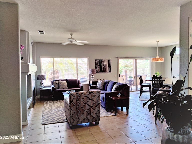 Photo 2 of 18 - 15465 W Encantada Dr, Surprise, AZ 85374