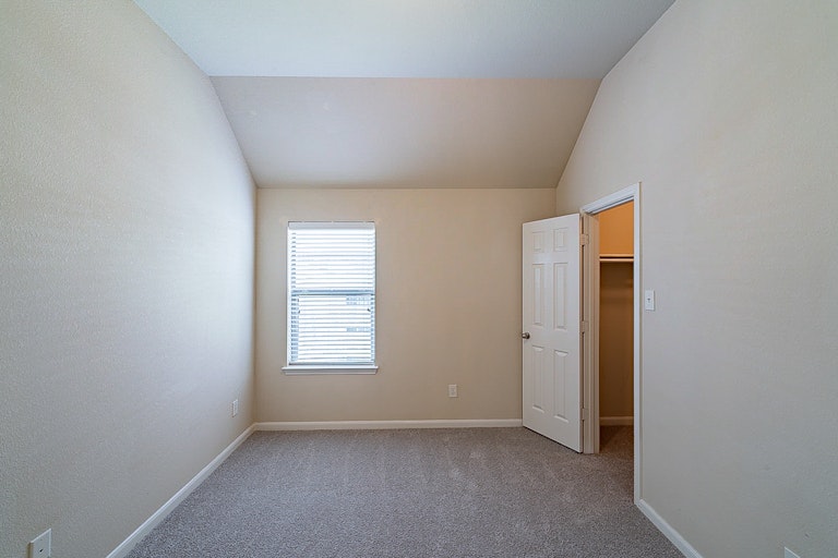 Photo 20 of 37 - 14727 Fountain Stone Ln, Humble, TX 77396