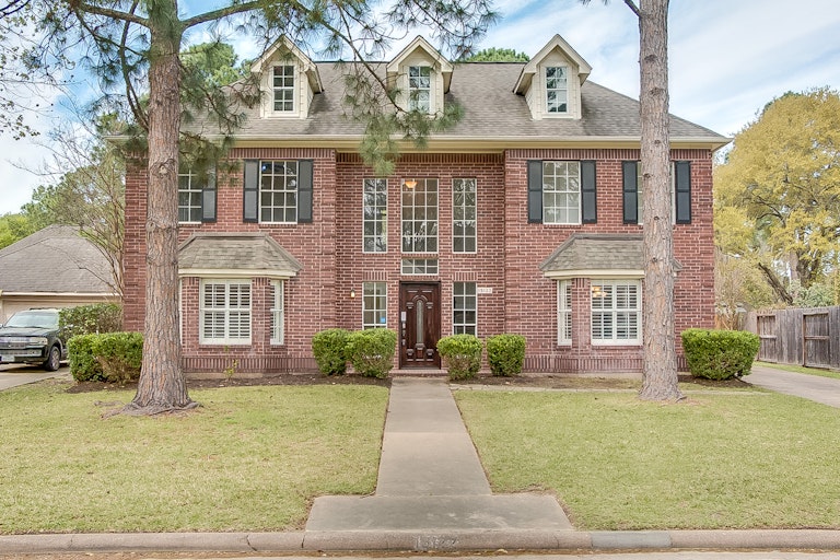Photo 1 of 20 - 15122 Chetland Place Dr, Houston, TX 77095