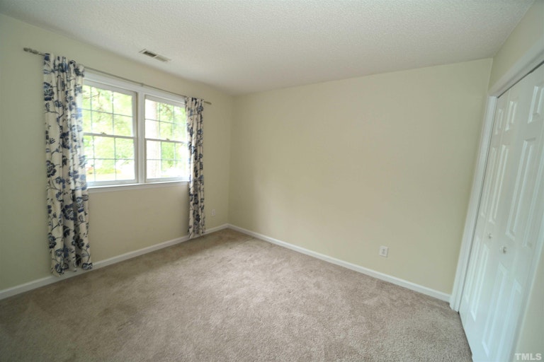 Photo 22 of 27 - 102 Lewey Stone Ct, Cary, NC 27519