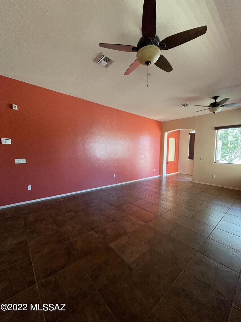 Photo 11 of 28 - 10405 S Painted Mare Dr, Vail, AZ 85641