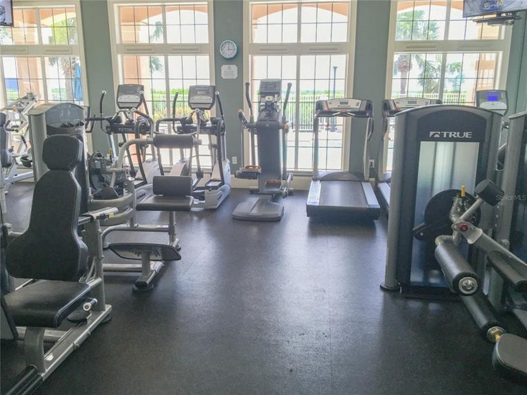 Photo 34 of 43 - 1309 Bay Club Cir #1309, Tampa, FL 33607