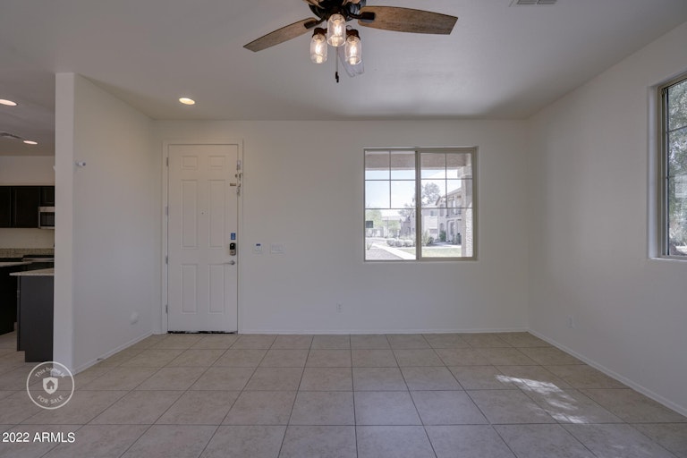 Photo 14 of 26 - 2338 N 73rd Ln, Phoenix, AZ 85035