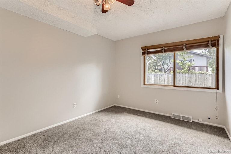 Photo 15 of 35 - 12379 E Bates Cir, Aurora, CO 80014