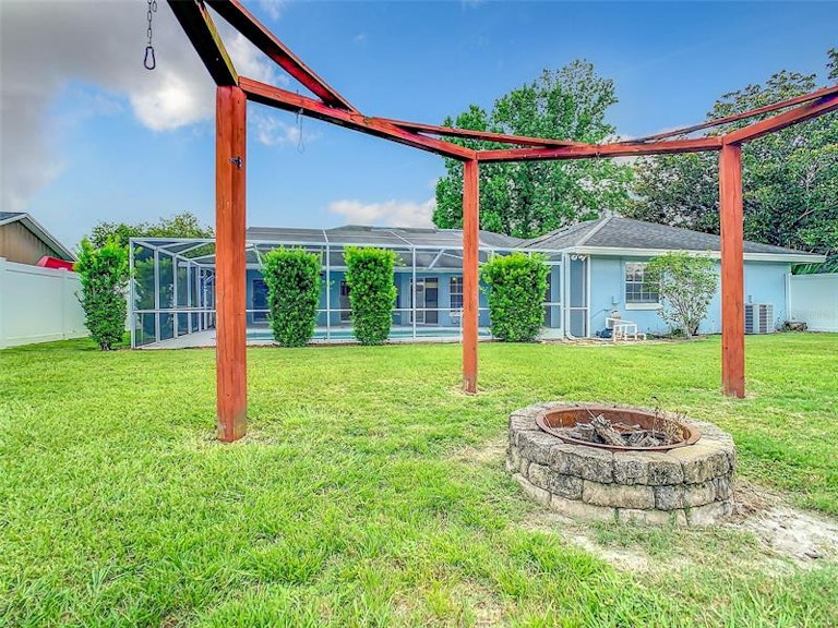 Photo 31 of 41 - 6923 Ashbury Dr, Lakeland, FL 33809