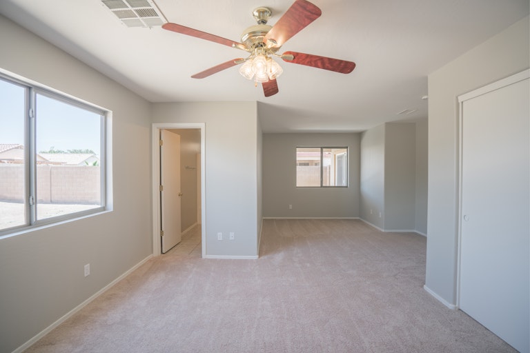 Photo 12 of 24 - 15012 W Calavar Rd, Surprise, AZ 85379